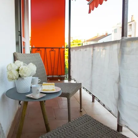 Casa Tosic Apartment *