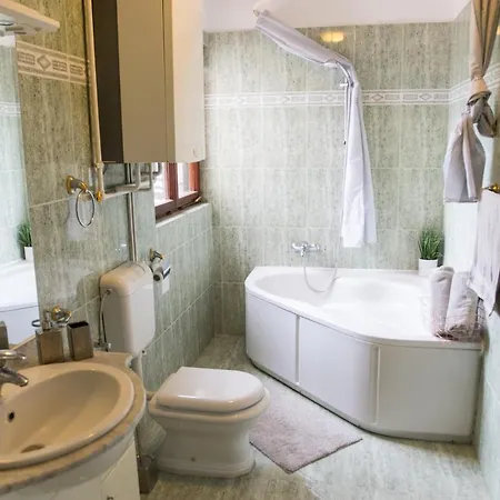 Casa Tosic Apartment