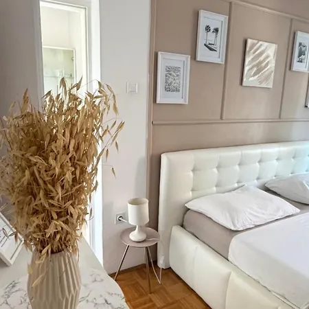 Casa Tosic רוביני