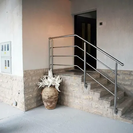 Casa Tosic Apartment *